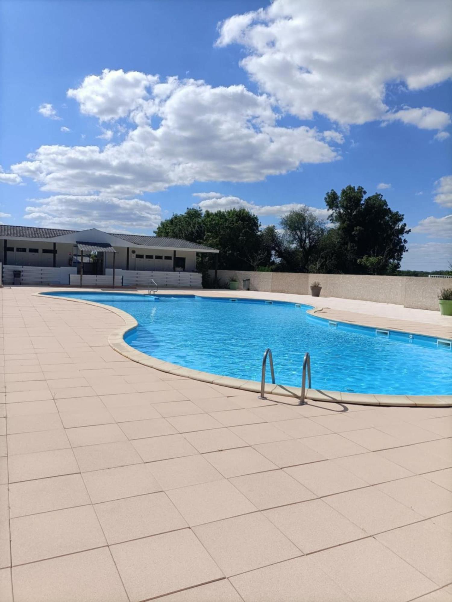 Chalet De Vacances Saint-Cyr-en-Talmondais Exterior foto